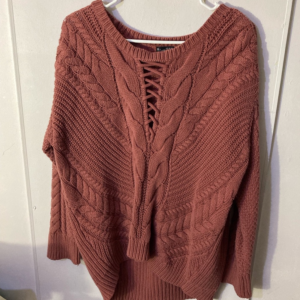 Express Brown Crew Neck Sweater with Cozy Knit Design